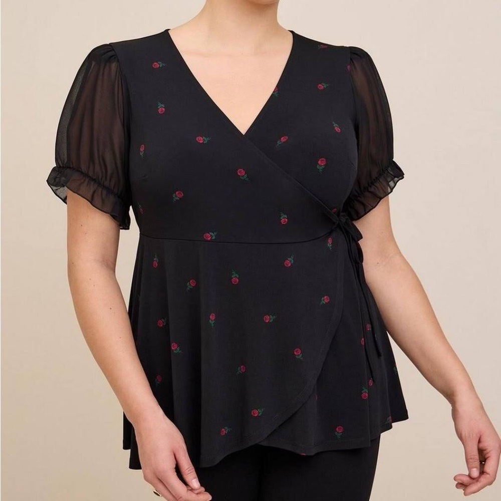 Torrid black rose print blouse